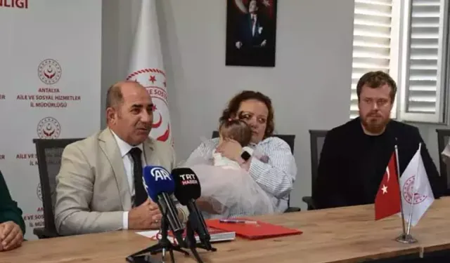 Annesinin klozete bıraktığı Nikol bebek, Rus yetkililere teslim edildi