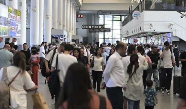 AŞTİ'de bayram tatili sonrası dönüşler başladı