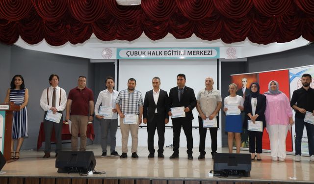 Çubuk'ta "Dilimizin Zenginlikleri Projesi" kapsamında ödül töreni düzenlendi