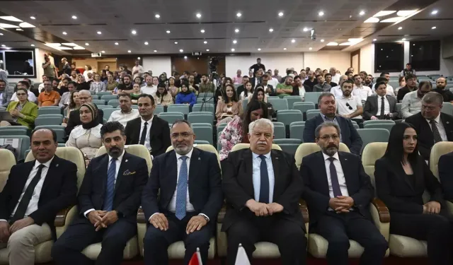 AYBÜ'de "Algoritmalar ve İnsan İletişimi" Paneli düzenlendi