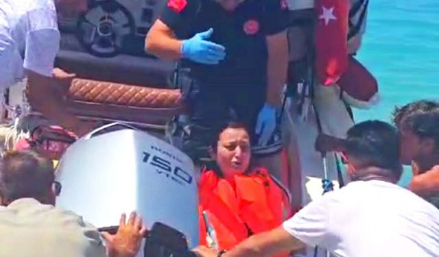 Fethiye'de paraşüt denize düştü, pilot yaralandı