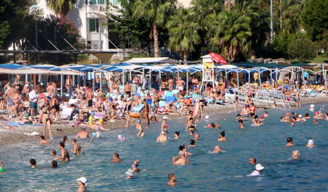 Kemer'de haziranda doluluk yüzde 90'ı buldu