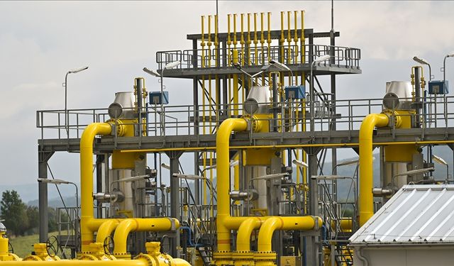 Rusya'nın petrol ve doğal gaz gelirleri yüzde 35 azaldı