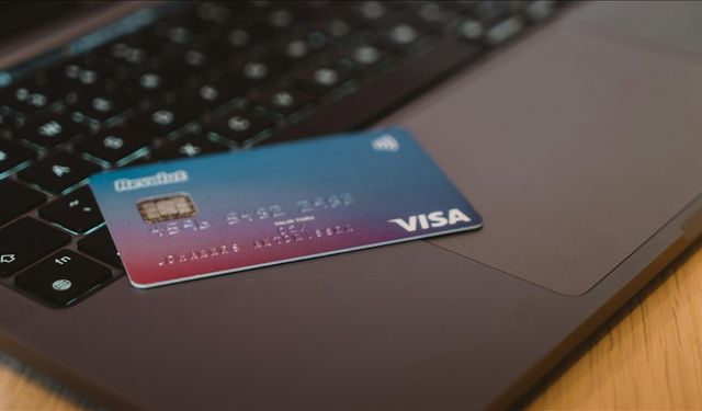 Yaşlıların "finansal istismarına karşı" kurumsal çözümler devreye alınıyor