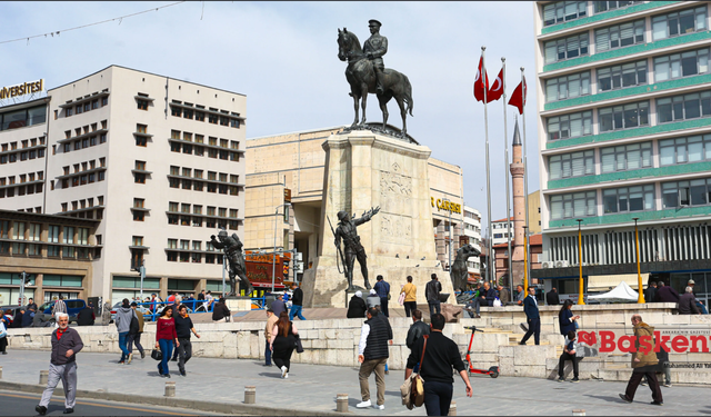 Başkent'in merkezinde adım adım tarih rotası