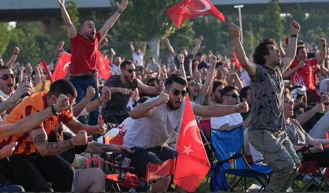 Maç heyecanı başkentte yaşanıyor