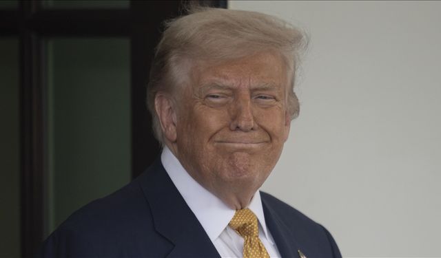 Trump, Musk ve şirketlerini "yok edeceği" iddialarını yalanladı
