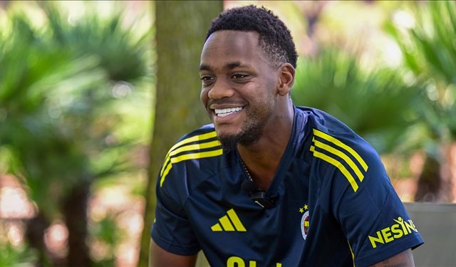 Fenerbahçe'nin yeni transferi Jhon Duran Türkiye'deki ilk röportajını AA'ya verdi