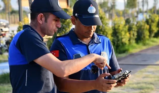Sigara izmaritini yere atan gence ceza makbuzu dronla gönderildi