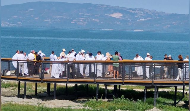 Fransa'dan gelen 42 akademisyen, İznik'te ayin yaptı