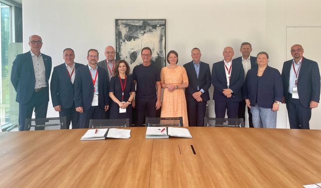 Hitachi Energy ve E.ON’dan 700 milyon dolarlık anlaşma