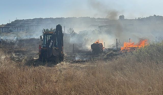 Yalova'da 3 farklı noktada çıkan yangın söndürüldü