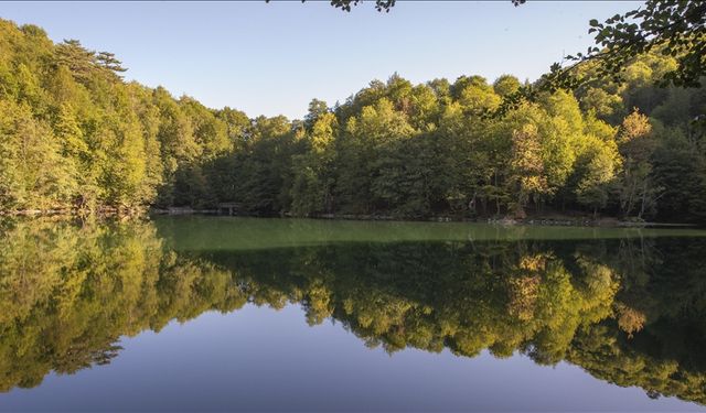Yedigöller doğa tutkunlarını sonbaharın güzelliğinde yolculuğa çıkarıyor