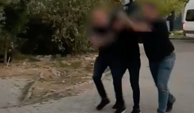 Kocaeli'de hız uyarısı yapan kişiye saldıran sürücü yakalandı