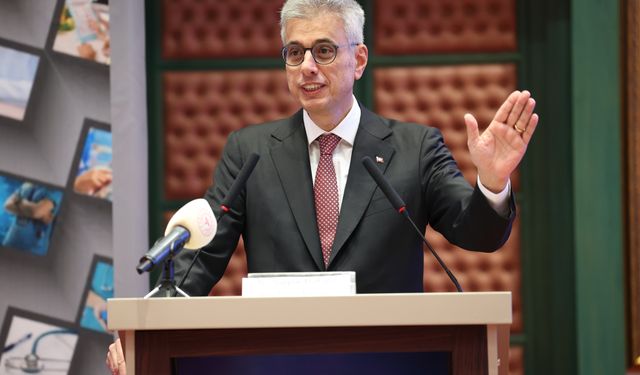Bakan Memişoğlu, Ankara'da gençlerle bir araya geldi