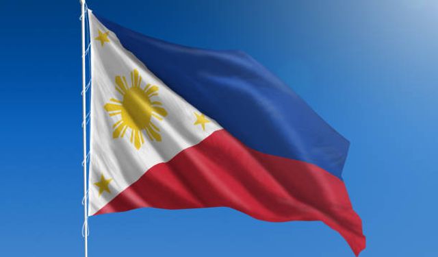 Filipinler'de küçük uçak düştü: 2 ölü