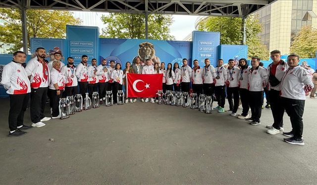 Milli sporcular, Kick Boks Dünya Kupası'nda 17'si altın toplam 27 madalya kazandı