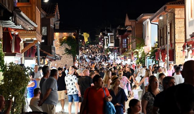 Gece müzeciliginde rekor ziyaretçi
