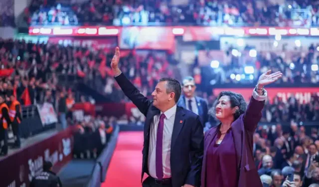 Özgür Özel: CHP, bizi eskiye döndürmek isteyenlerden arınacak