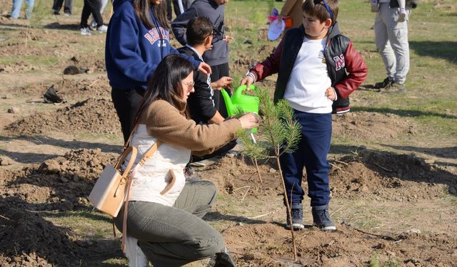 Fidanlar toprakla buluştu