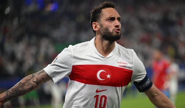 Hakan Çalhanoğlu aday kadrodan çıkarıldı