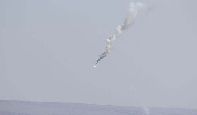 İsrail, Lübnan'ın güneyinde bir araca İHA ile saldırı düzenledi