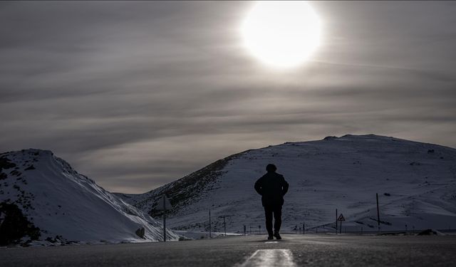 Erzurum, Ardahan ve Kars'ta sis ve soğuk hava etkili oldu