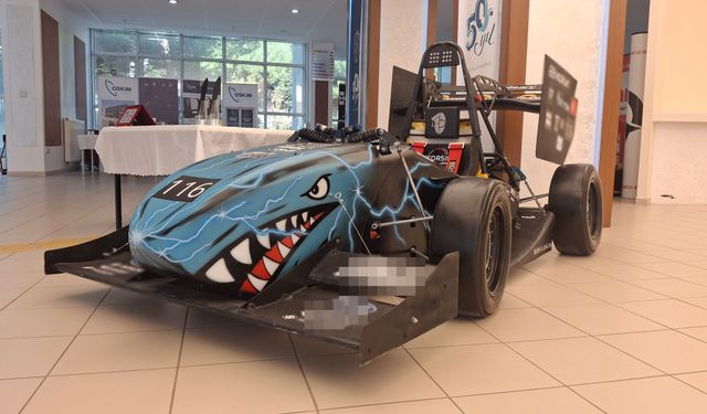 Üniversitelilerin ürettiği elektrikli yarış aracı, 100 kilometreye 3,6 saniyede çıkıyor