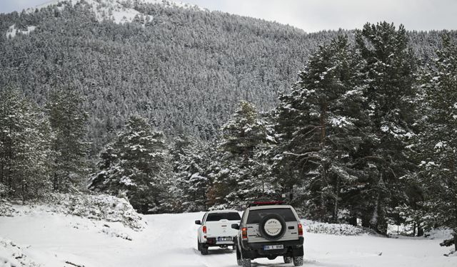Ankara'nın yüksek kesimleri karla kaplandı