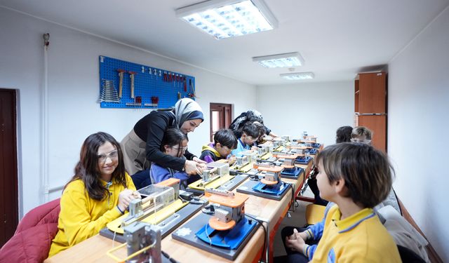 "Kütüphanelerdeyiz" etkinliğiyle öğrenciler okuma kültürüyle buluşuyor