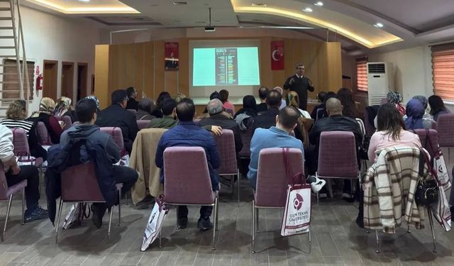 Beypazarı'nda, Rehberlik Araştırma Merkezi'nde görevli öğretmenler için seminer düzenlendi