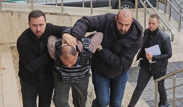 ‘Eşime neden baktın’ dediği kişi tarafından bıçaklanarak öldürüldü