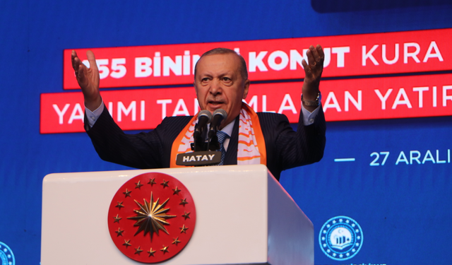 Cumhurbaşkanı Erdoğan: Sözlerimizi tutmanın bahtiyarlığıyla aziz milletimizin karşısındayız
