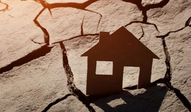 Rüyada Deprem Görmek Ne Anlama Gelir? Rüyada Doğa Felaketi Görmek Detaylı Tabirler