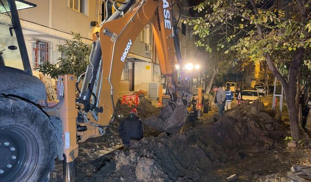 İSKİ'nin çalışma yaptığı sokakta göçük; yaralanan işçi hastaneye kaldırıldı