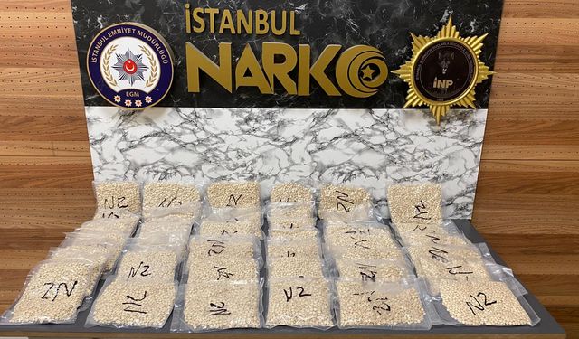 Esenyurt'ta uyuşturucu operasyonu: 133 bin adet hap ele geçirildi