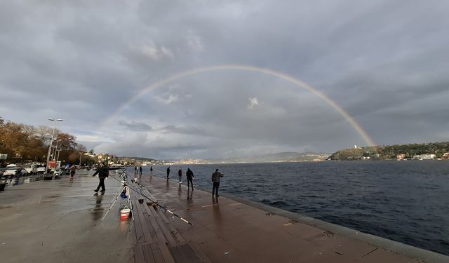 İstanbul Boğazı’nda gökkuşağı sürprizi