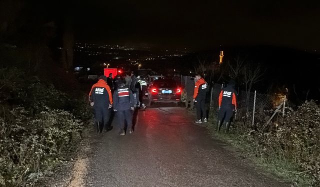 Ormanda defne yaprağı toplarken kaybolan kadın için arama çalışması başlatıldı