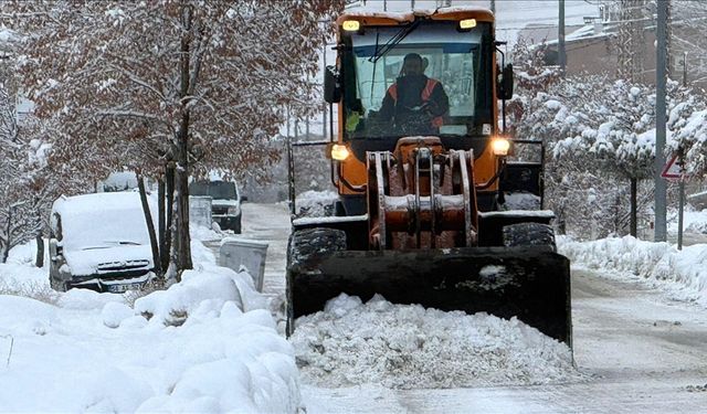 Doğu Anadolu’da kar ve soğuk hava etkisini sürdürüyor