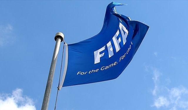 Trump'a "Barış Ödülü" veren FIFA, kendi kurallarını ihlal etmekle suçlanıyor