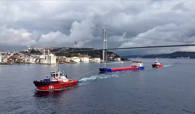 İstanbul Boğazı'nda arızalanan gemi kurtarıldı