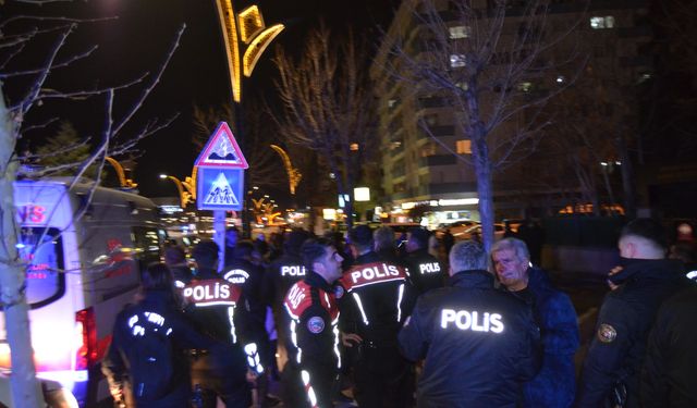 Cinayet davasının karar duruşması sonrası 2 aile arasında kavga; 7 gözaltı