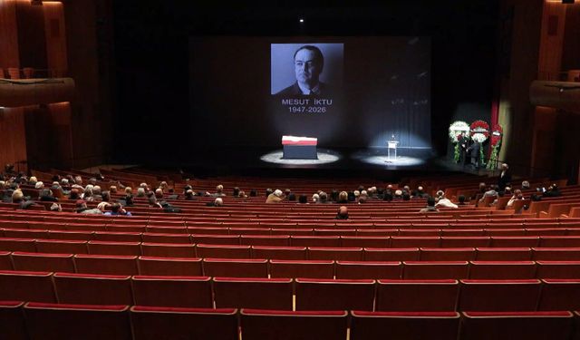 Türk opera sanatçısı Mesut İktu için AKM'de tören