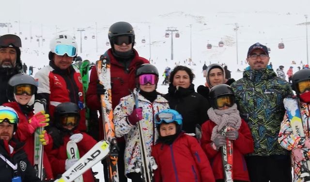 Şehit çocukları, Erciyes’te kayak yaptı