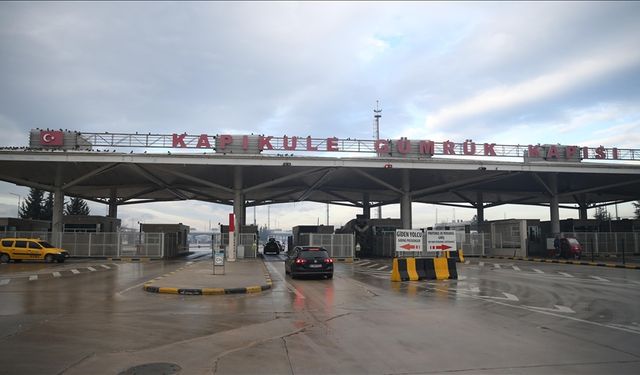 Trakya gümrük kapılarından 2025'te 15 milyondan fazla yolcu geçti
