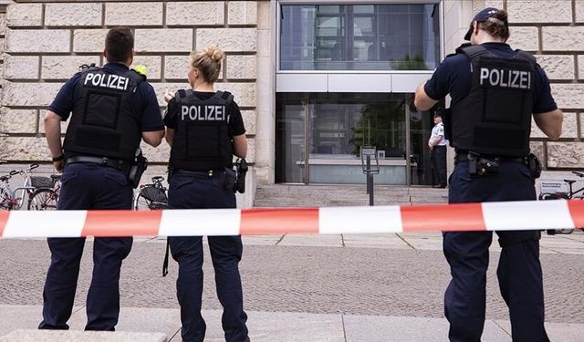 Berlin'de 50 bin haneyi elektriksiz bırakan sabotajın sorumluluğunu aşırı solcu örgüt üstlendi