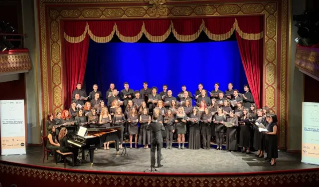 Devlet Çoksesli Korosu'nun koro şeflerine yönelik eğitimi tamamlandı