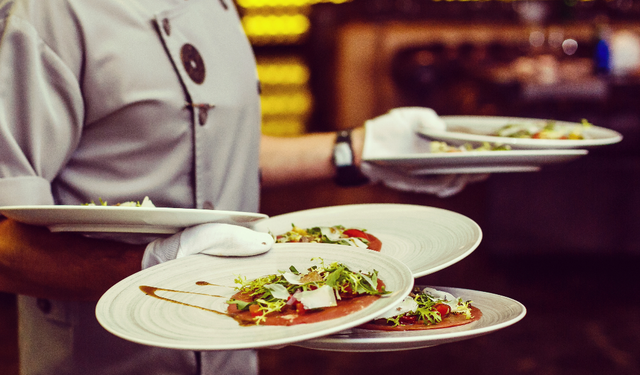 Bakanlık: Servis ücretinin, menüye yansıtılmasına müsaade edilmeyecek