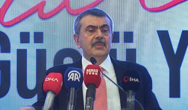 Bakan Tekin: Yaptıklarımızın içerisinde ayrıştırıcı hiçbir şey yok