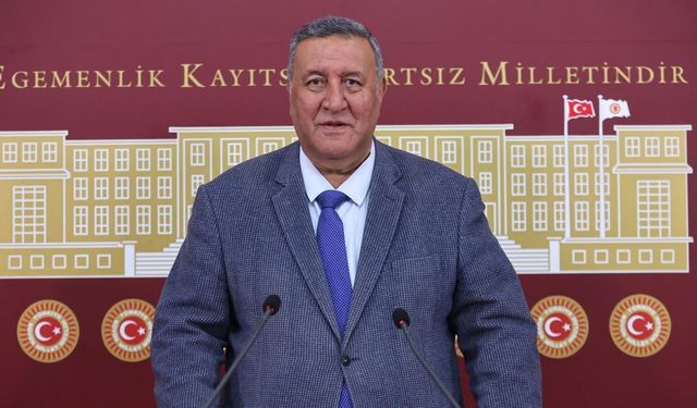 Gürer: 200 liralık meyve sepeti 400 liraya çıktı